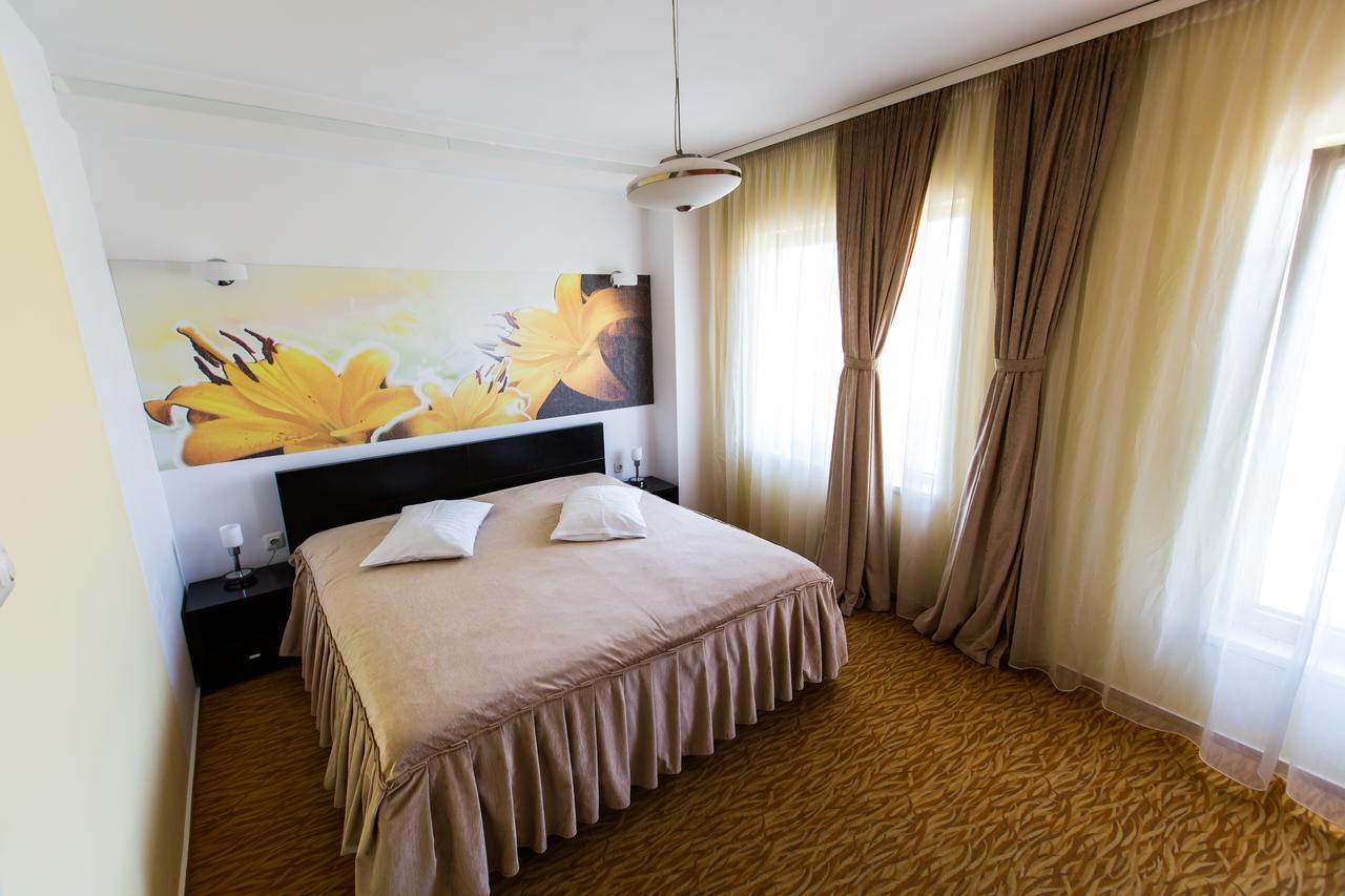 Hotel Grandis Apulum Mioveni Luaran gambar